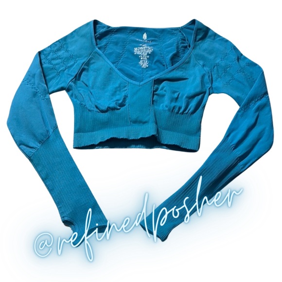 Free People Movement Good Karma Crop Long Sleeve Layer size M/L NEW Off Tropic - Picture 2 of 4